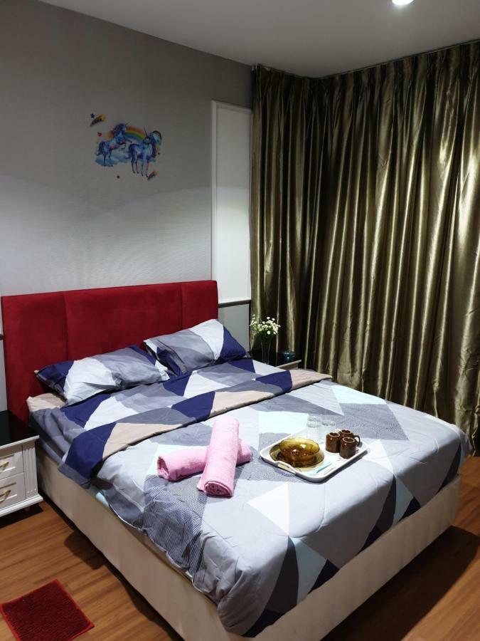 Corner Unit@I-City Family Suite Central Mall View Шах Алам Екстериор снимка